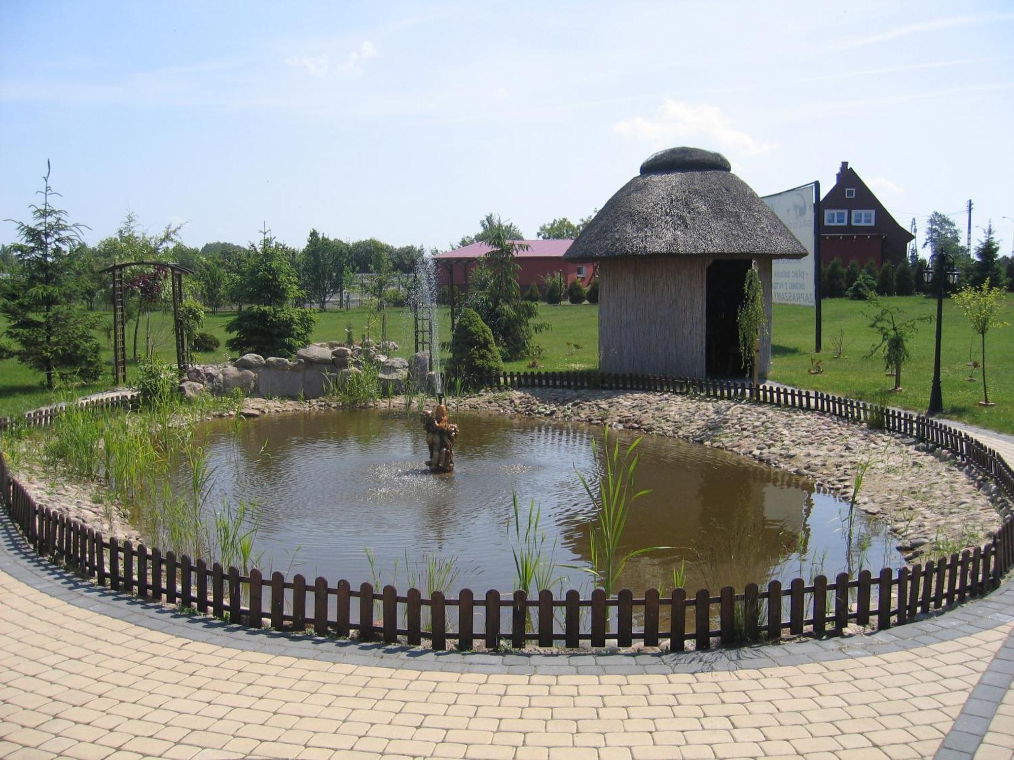 Hotel Gregor Pszczółki Dış mekan fotoğraf